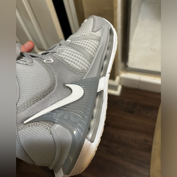 Nike Lebron Witness 7 - Picture 3 of 4